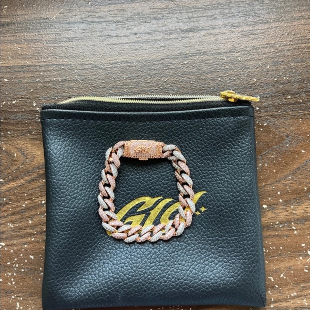 GLD Two tone Iced Cuban Bracelet - Picture 3 of 5